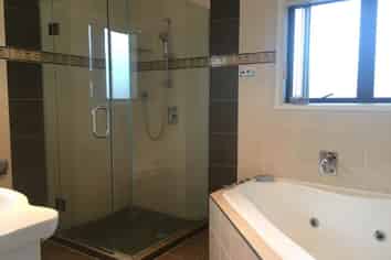 3 Enclave, Totara Heights