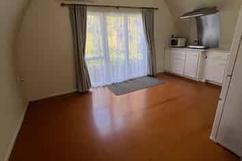 10a Rhodes Fall, Rangatira Park