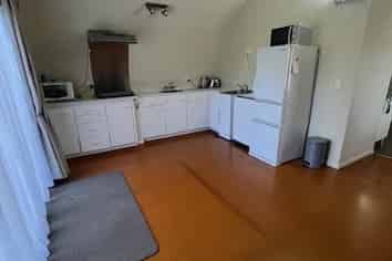 10a Rhodes Fall, Rangatira Park