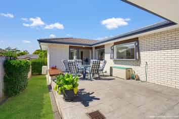 102 Buscomb Ave, Henderson