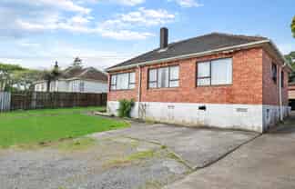 66 Great South Road, Manurewa