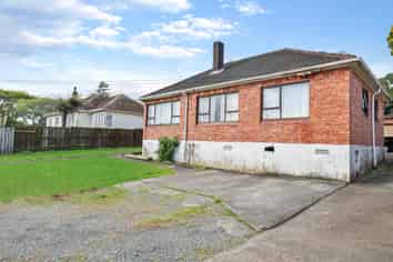 66 Great South Road, Manurewa