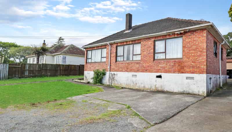 66 Great South Road, Manurewa