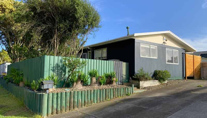 12 Alpha Avenue, Coastlands