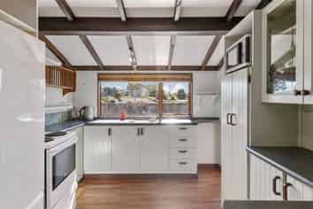 67 Waimea Road, Waikanae Beach