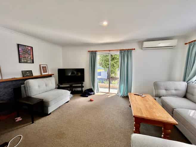 22 Scully Crescent, Onekawa