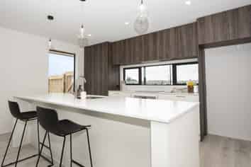 23 Whakahaumako Road, Leamington