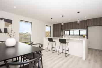 23 Whakahaumako Road, Leamington