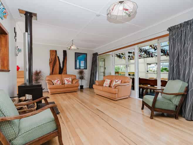 102 Mako Road, Whangamata