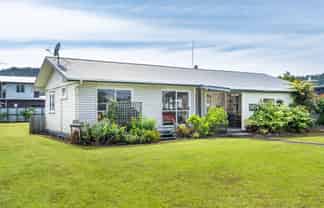 102 Mako Road, Whangamata