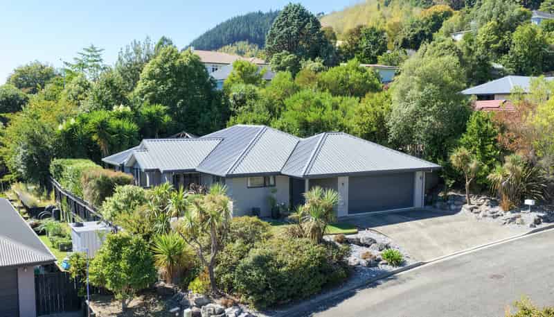 12 Ben Bracken Place, Bishopdale