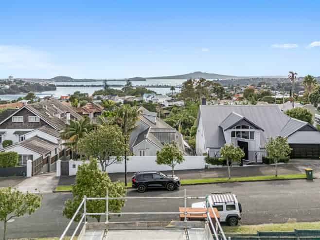 37 Arney Crescent, Remuera
