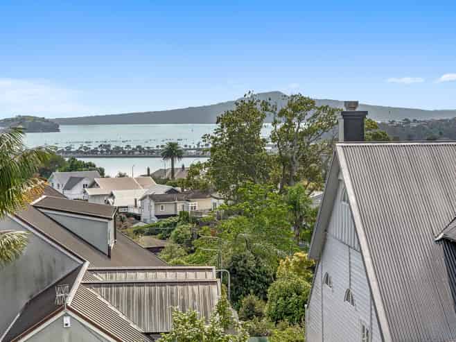 37 Arney Crescent, Remuera