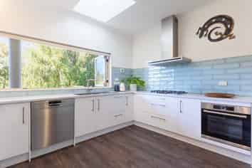 24 Regent Drive, Paraparaumu Beach