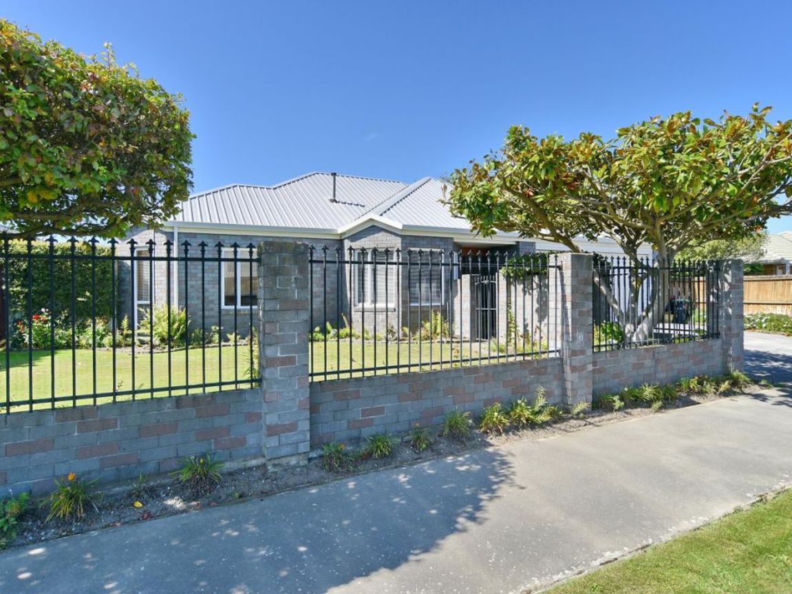 30 Farnswood Place, Redwood, Christchurch City, Canterbury