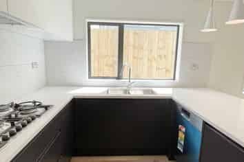 C/2 Crystal Avenue, Glendene