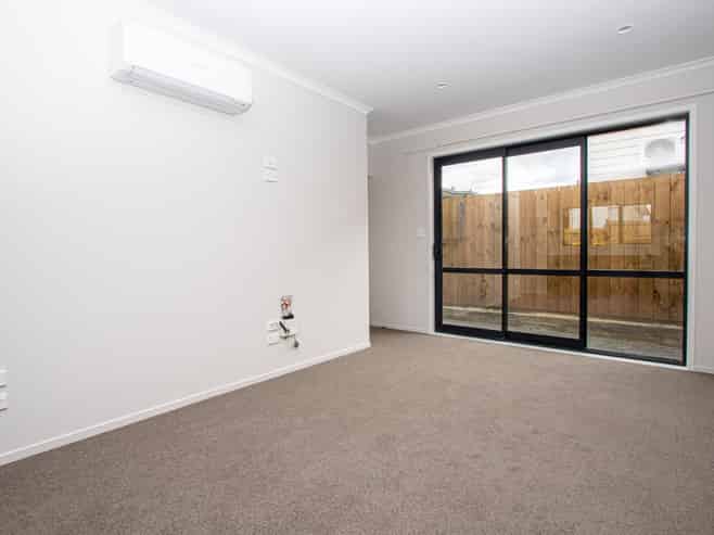 12/10 Charlemont Street, Whitiora