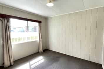 1/13 Sandspit Road, Waiuku