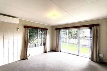 1/13 Sandspit Road, Waiuku