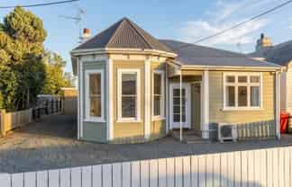 107 Lincoln Road, Masterton