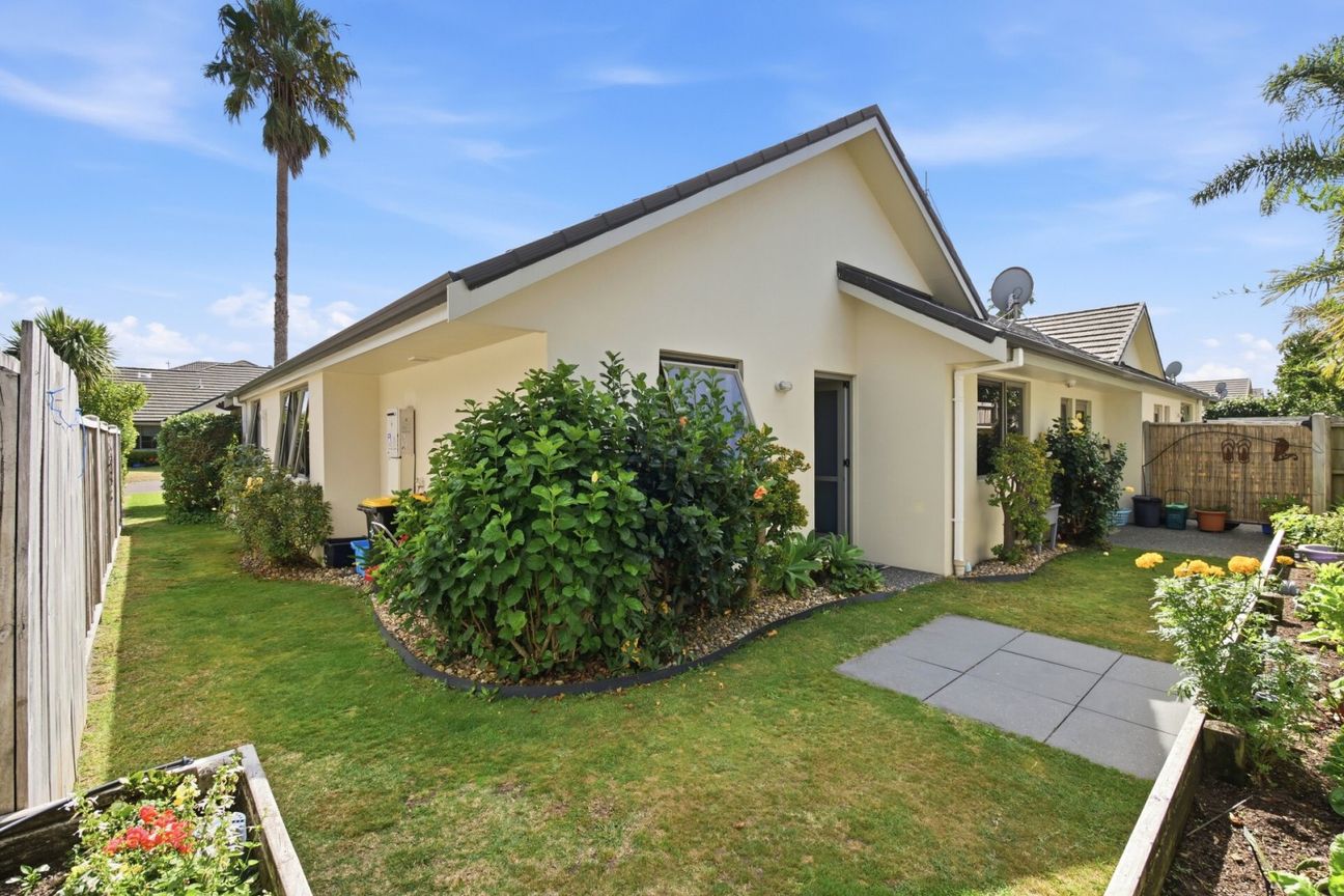 Location, Lifestyle & Low Maintenance - Aanzicht 2