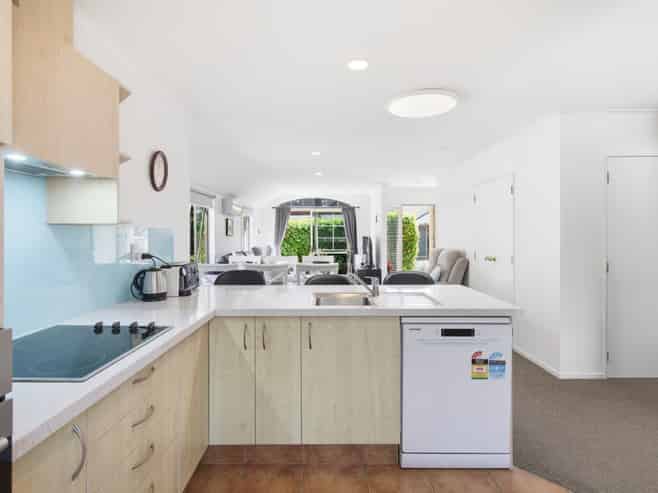 34/200 Papamoa Beach Road (Seacrest Resort), Papamoa