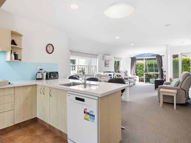 34/200 Papamoa Beach Road (Seacrest Resort), Papamoa