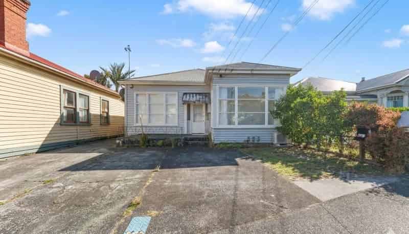 2/31 Brentwood Avenue, Mount Eden