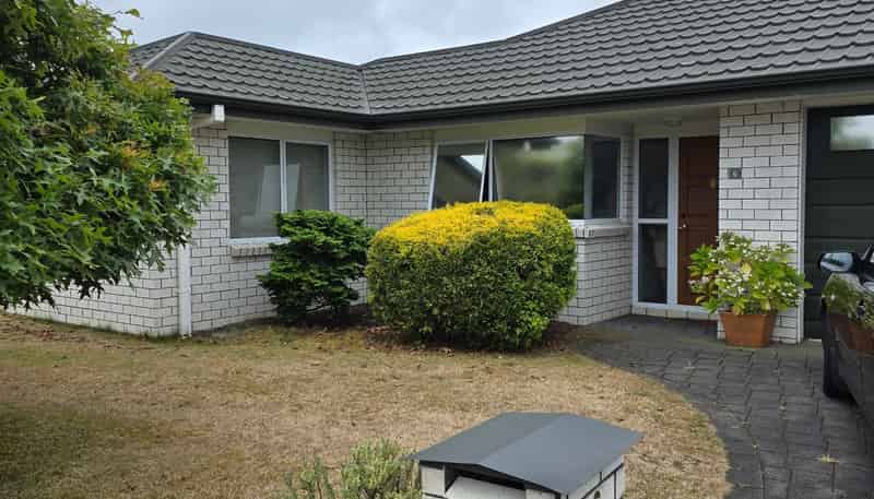 6 Harvest Court, Paraparaumu