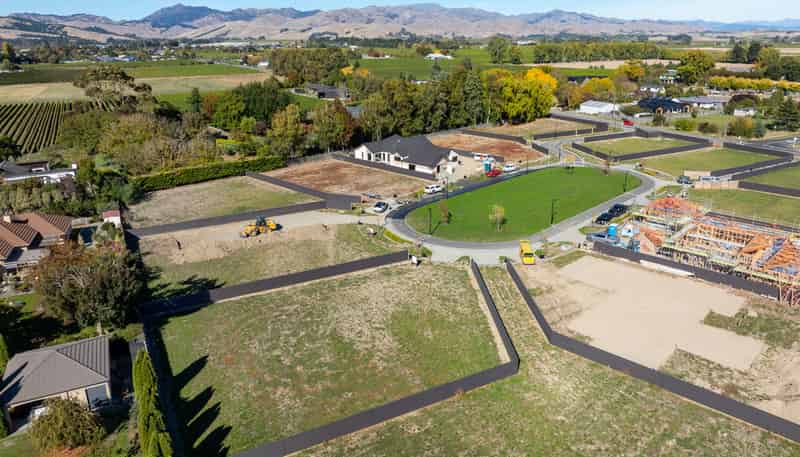 17 Bartletts Green, Springlands