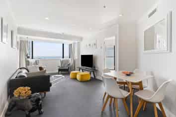 9-17 Byron Avenue, Takapuna