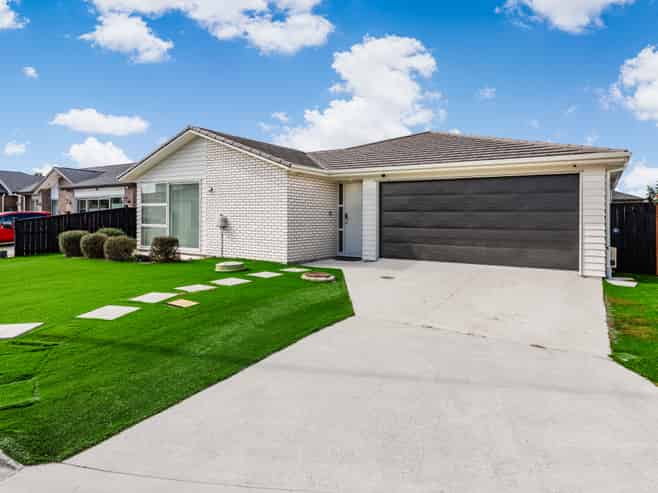 17 Toropapa Close, Takanini