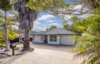 139 Roberta Crescent, Orewa