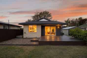 5 Fenmere Place, Burwood