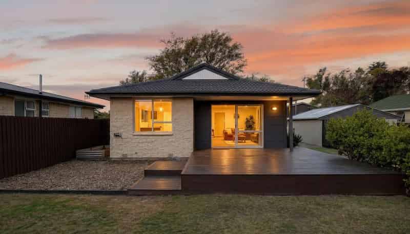 5 Fenmere Place, Burwood