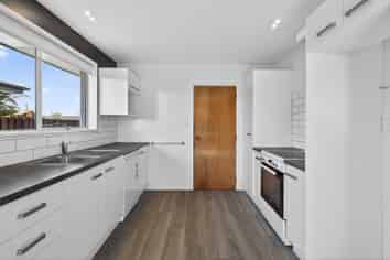 5 Fenmere Place, Burwood