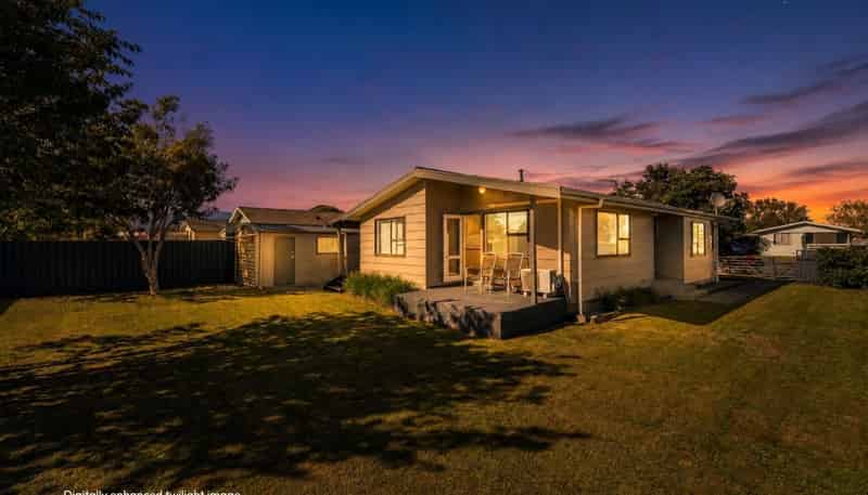 21 Morgan Crescent, Levin