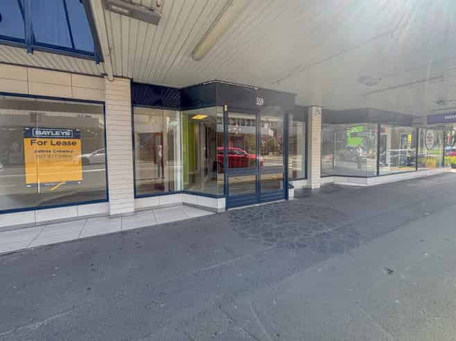 Multi use space with prime street frontage