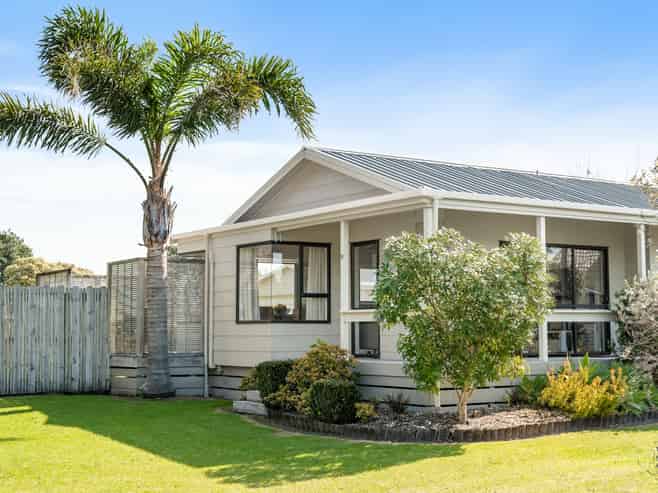 16 Holland Close, Pauanui