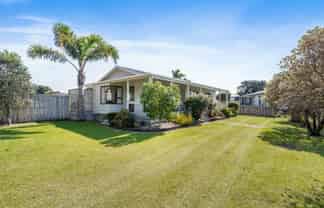 16 Holland Close, Pauanui