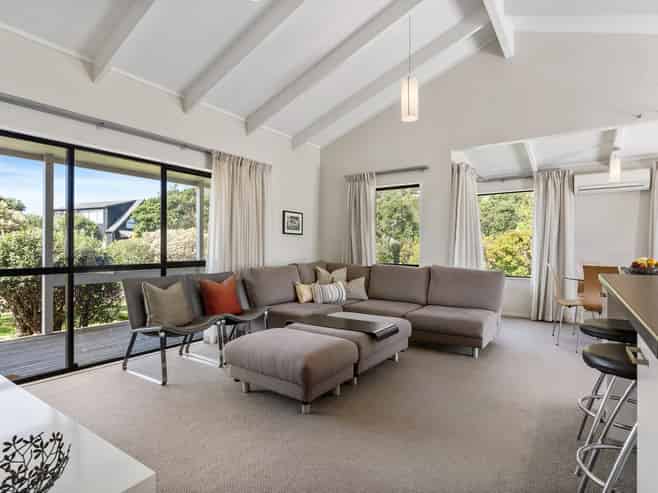 16 Holland Close, Pauanui