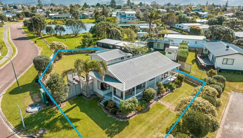 16 Holland Close, Pauanui