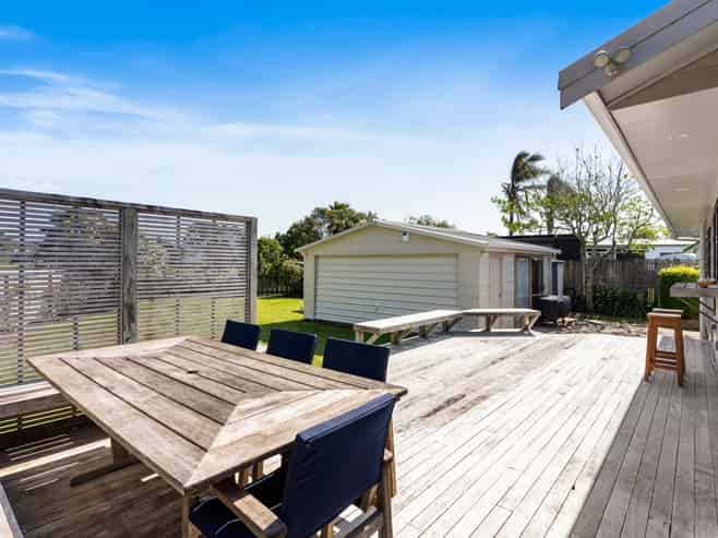 16 Holland Close, Pauanui