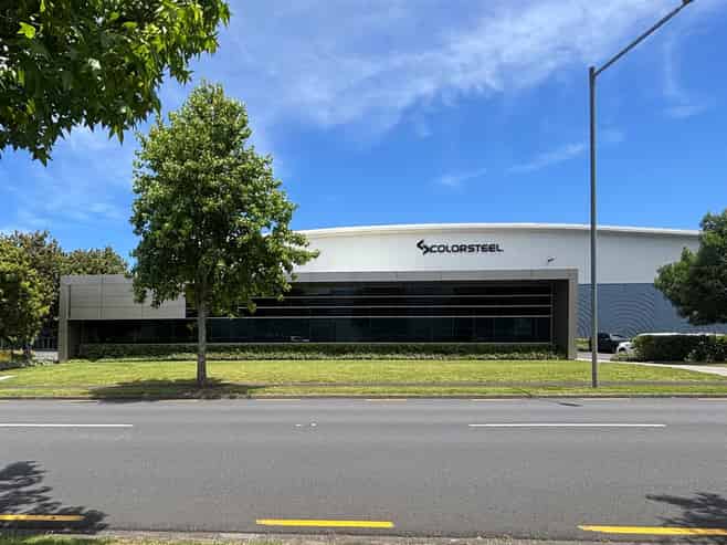 CBRE | Premium Drive Through Distribution Facility