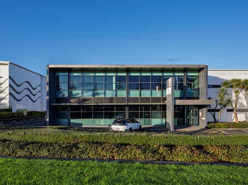 CBRE | High-Profile Warehouse & Office Facility