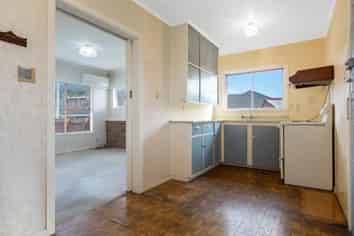 42 Landscape Road, Papatoetoe