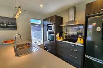 4 L A Place, Greymouth