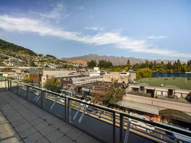 Unrivalled Scale. Iconic Queenstown Views.