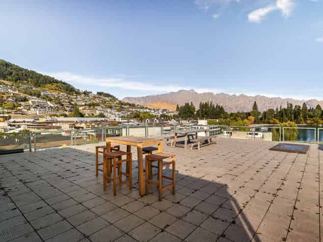 Unrivalled Scale. Iconic Queenstown Views.