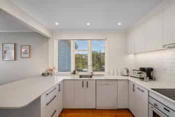 35 Kapiti Crescent, Titahi Bay